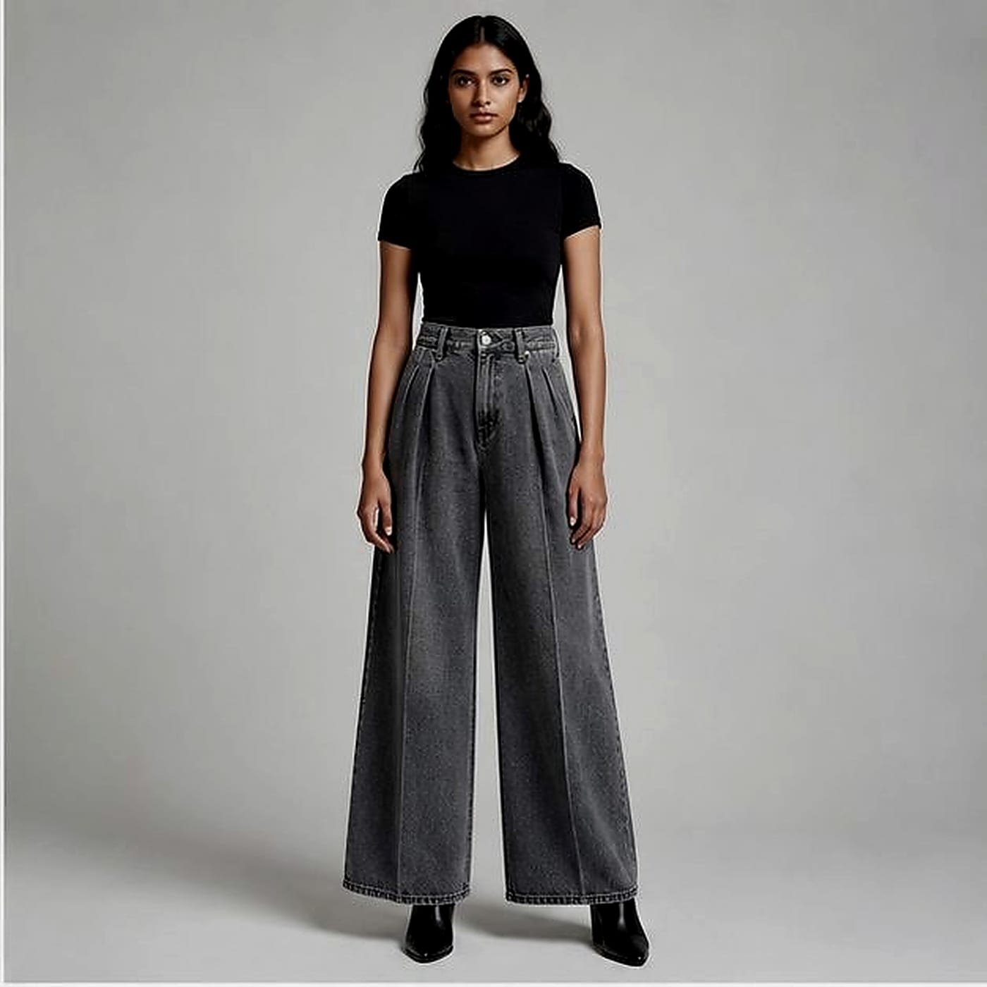 Aura Clay Pleat — Front view