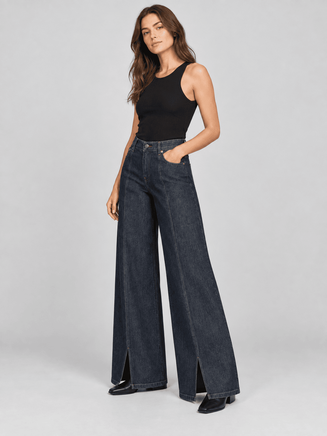 Axis Split Wide — Side view