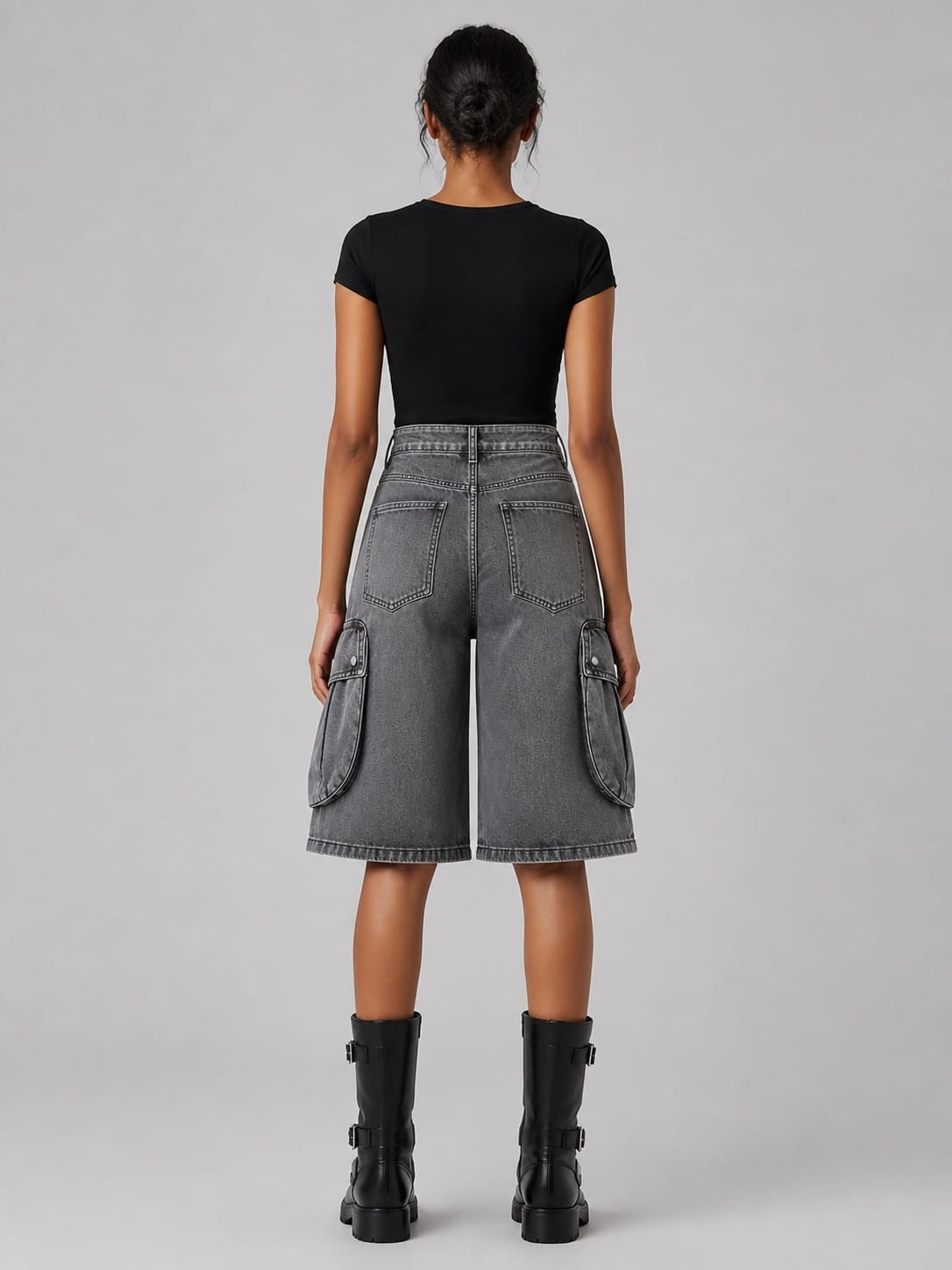 Comet Cargo Bermuda — Back view