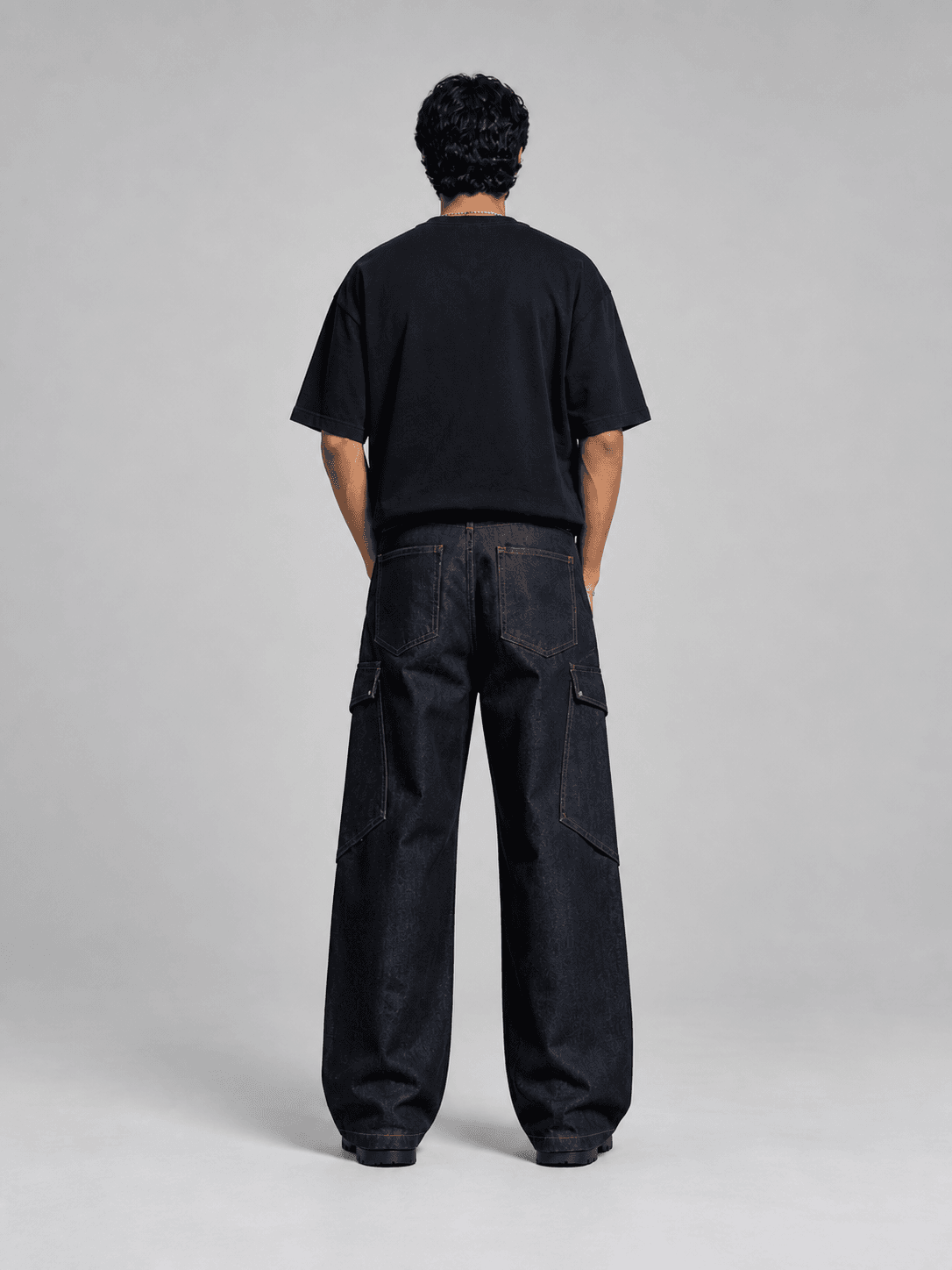 Atlas Utility Cargo — Back view