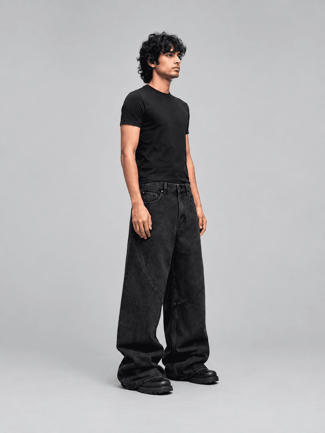 Monolith Baggy Jean — Side view