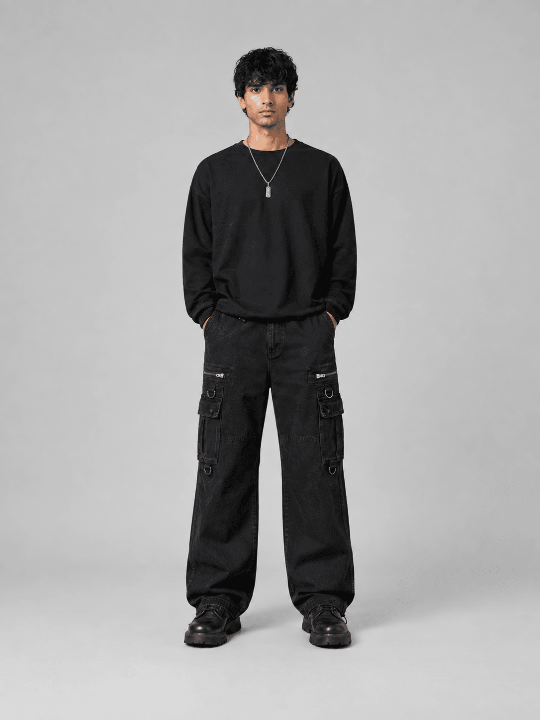 Rivet Tactical Cargo — Front view