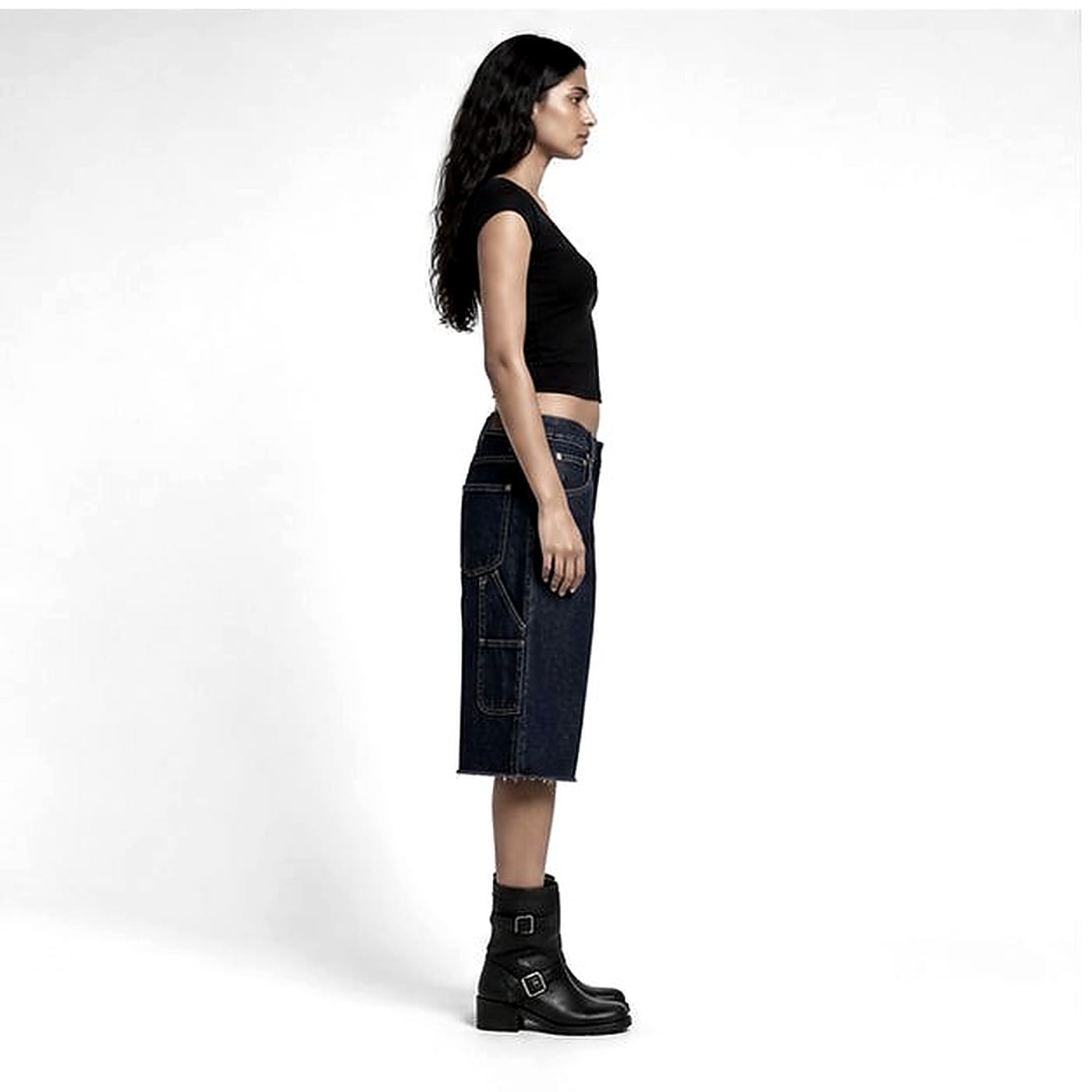 Rebel Frost Jort — Side view