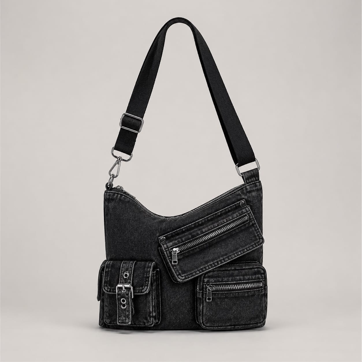 Vector Cargo Bag — Studio render